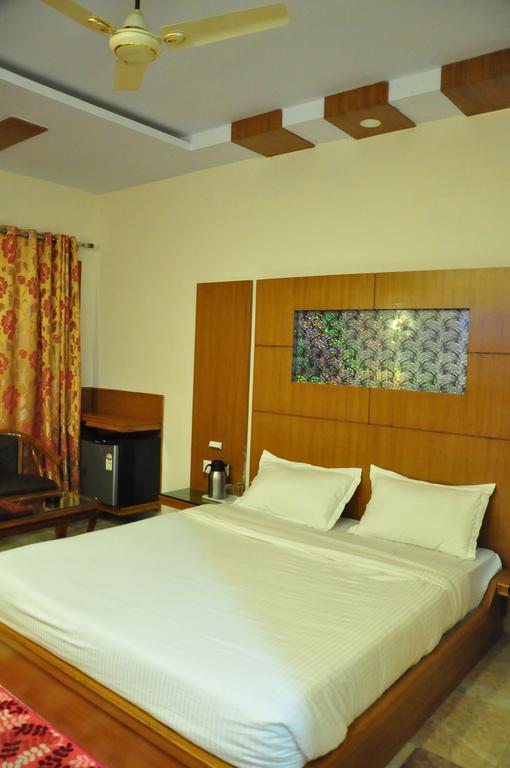 Hotel Basera Brij Bhoomi Vrindāvan Pokój zdjęcie